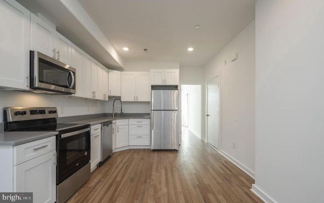 727 N 39TH ST, Philadelphia, PA 19104