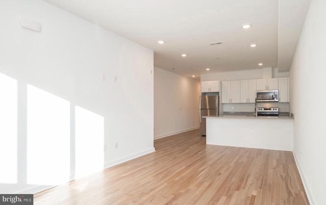 727 N 39TH ST, Philadelphia, PA 19104