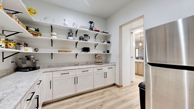 30 Vereda De Chapparal, Corrales, NM 87048