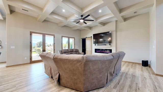 30 Vereda De Chapparal, Corrales, NM 87048