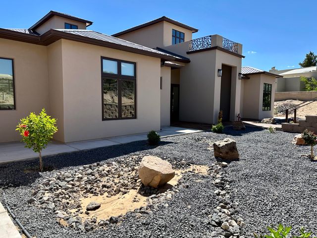 30 Vereda De Chapparal, Corrales, NM 87048