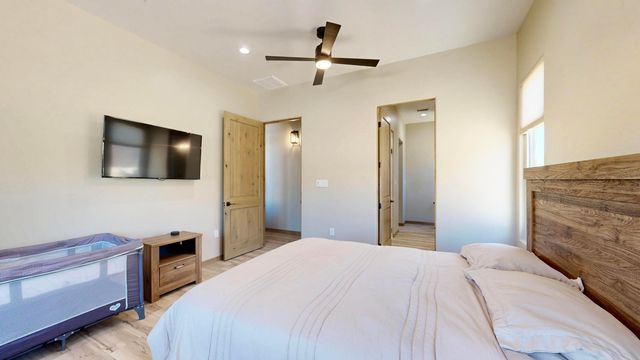 30 Vereda De Chapparal, Corrales, NM 87048