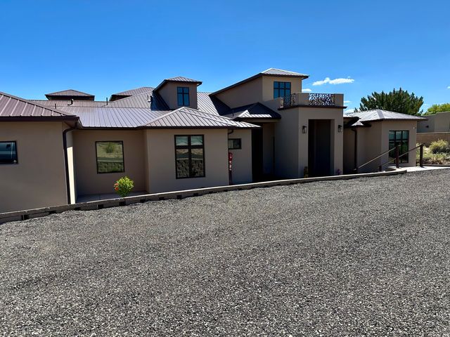 30 Vereda De Chapparal, Corrales, NM 87048
