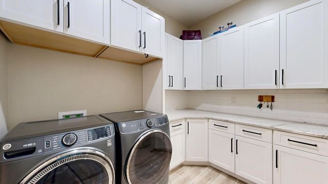 30 Vereda De Chapparal, Corrales, NM 87048