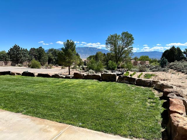 30 Vereda De Chapparal, Corrales, NM 87048