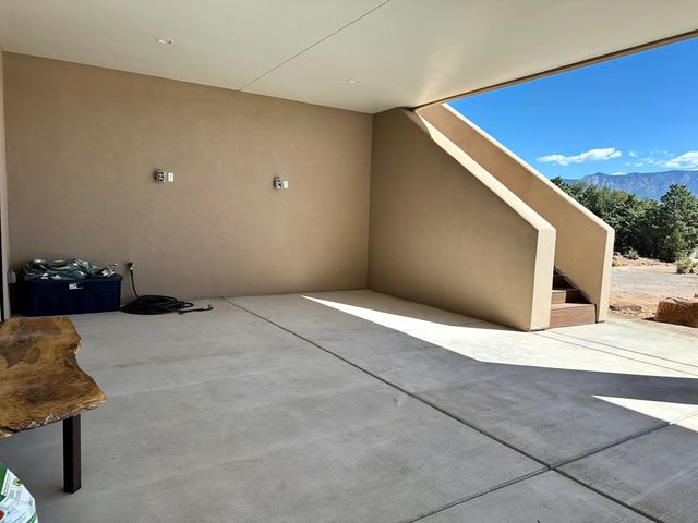 30 Vereda De Chapparal, Corrales, NM 87048