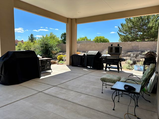 30 Vereda De Chapparal, Corrales, NM 87048