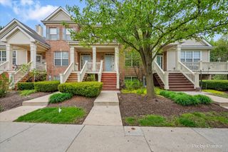 433 E Railroad Avenue, Bartlett, IL 60103