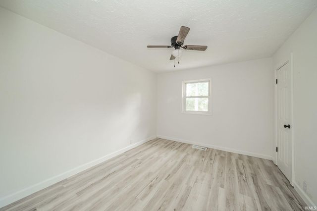 800 W Harvard Avenue, Muncie, IN 47304