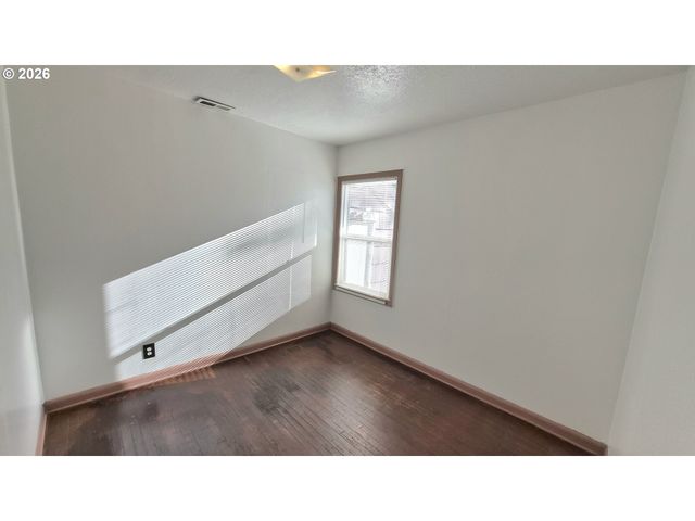 8816 Se LAFAYETTE St, Portland, OR 97266