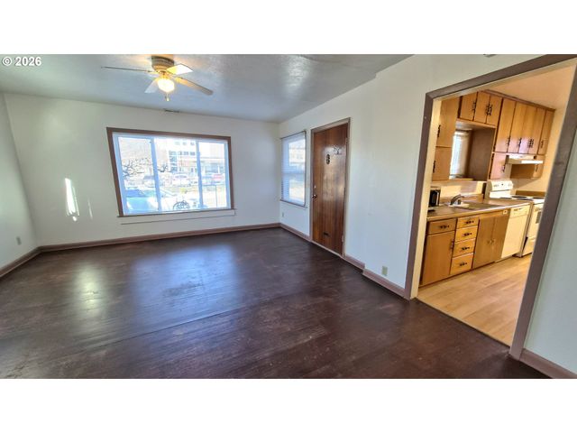 8816 Se LAFAYETTE St, Portland, OR 97266