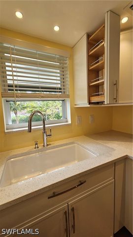 301 6th AVE S D, Naples, FL 34102