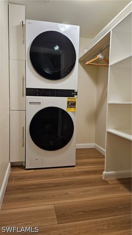 301 6th AVE S D, Naples, FL 34102