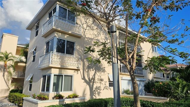 301 6th AVE S D, Naples, FL 34102