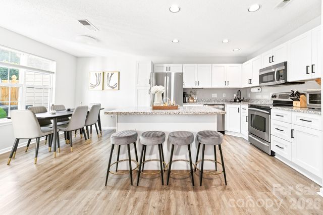9712 Elizabeth Townes Lane, Charlotte, NC 28277
