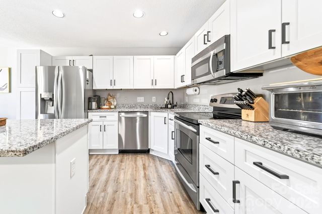 9712 Elizabeth Townes Lane, Charlotte, NC 28277