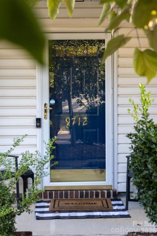 9712 Elizabeth Townes Lane, Charlotte, NC 28277