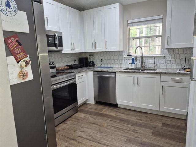 418 Summer Hill Circle, Stockbridge, GA 30281
