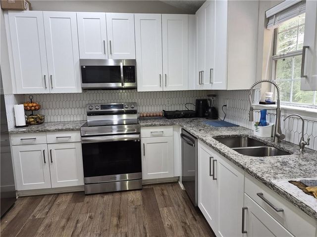 418 Summer Hill Circle, Stockbridge, GA 30281