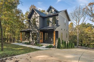 1753 N Walnut Avenue, Fayetteville, AR 72703