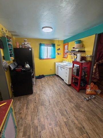 130 Idaho Ave, Pueblo, CO 81004