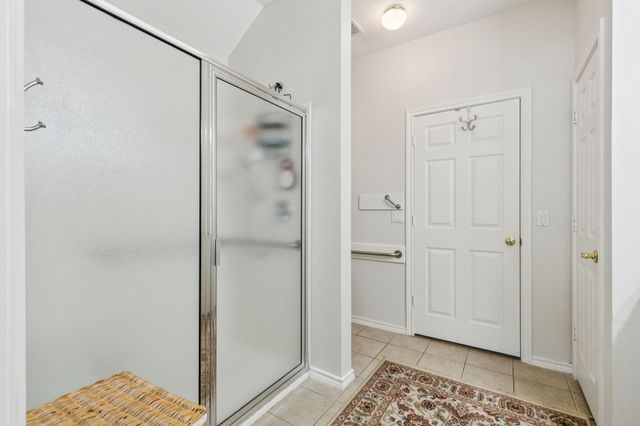 111 Royal Crest Court, Red Oak, TX 75154