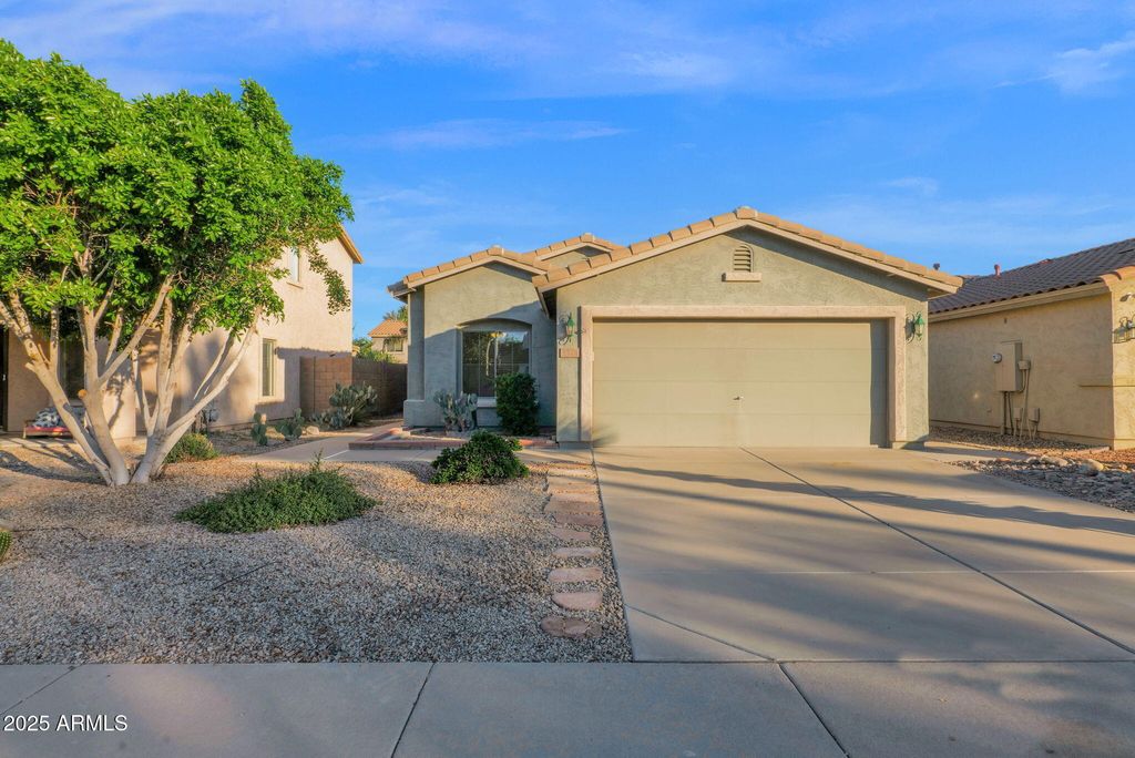 1726 E ANASTASIA Street, San Tan Valley, AZ 85140
