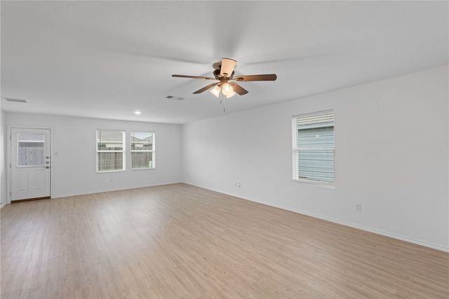 2633 Winterfell St, Corpus Christi, TX 78415