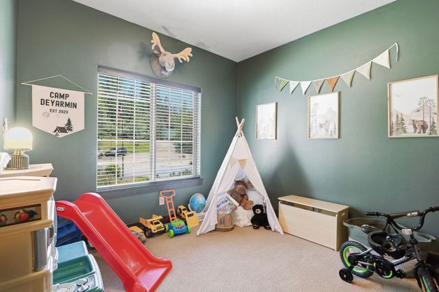 5916 S Lochsa Ln, Spokane, WA 99206