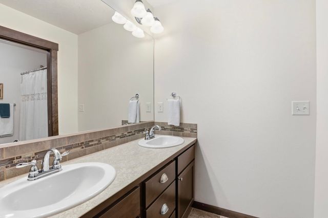 5916 S Lochsa Ln, Spokane, WA 99206