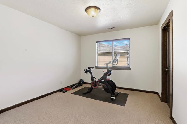5916 S Lochsa Ln, Spokane, WA 99206