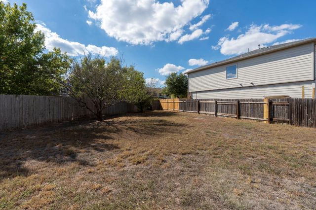 1372 Sweet Gum Drive, Kyle, TX 78640