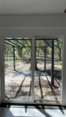 8513 Ravenswood Road, Granbury, TX 76049