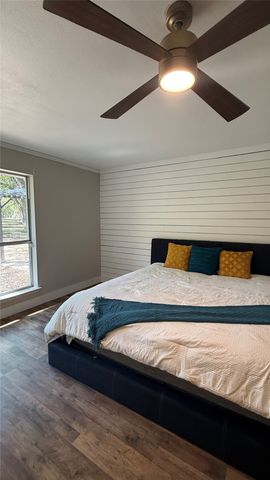 8513 Ravenswood Road, Granbury, TX 76049