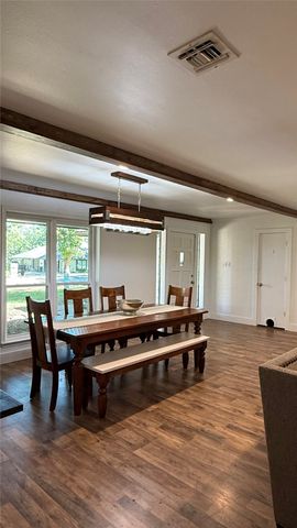 8513 Ravenswood Road, Granbury, TX 76049