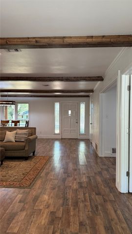8513 Ravenswood Road, Granbury, TX 76049