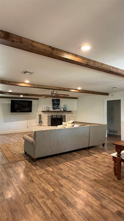 8513 Ravenswood Road, Granbury, TX 76049 — photo 2
