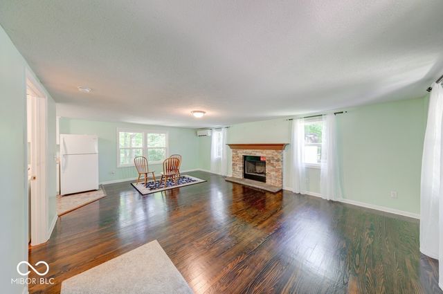 8453 S Christian Drive, Nineveh, IN 46164