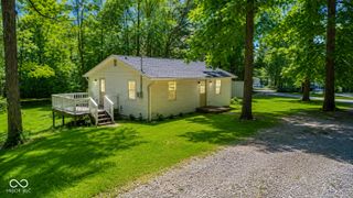 8453 S Christian Drive, Nineveh, IN 46164