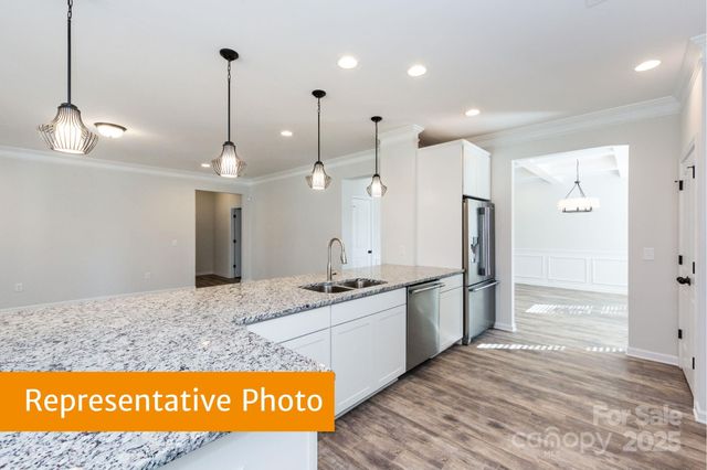 12155 Muscadine Court, Midland, NC 28107