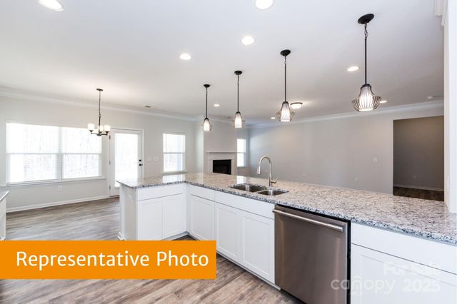 12155 Muscadine Court, Midland, NC 28107