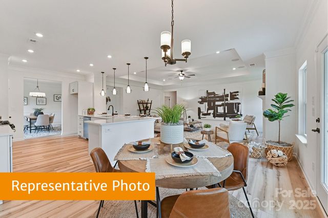 12155 Muscadine Court, Midland, NC 28107