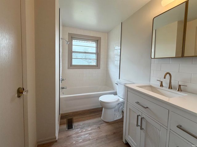 1503 Glencoe Boulevard, New Haven, IN 46774