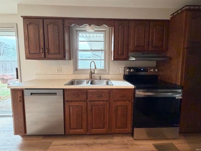 1503 Glencoe Boulevard, New Haven, IN 46774