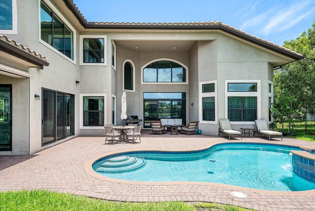 16884 Strasbourg Lane, Delray Beach, FL 33446