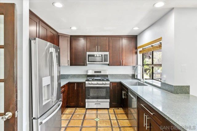 2337 Fallingleaf, Oceanside, CA 92056