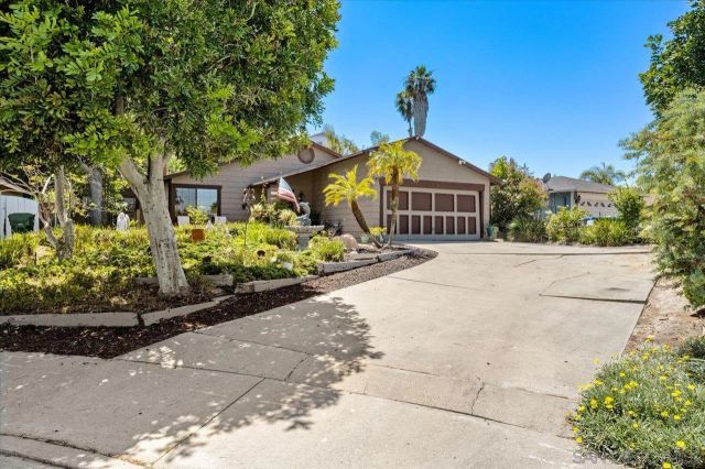 2337 Fallingleaf, Oceanside, CA 92056