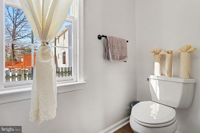 5220 LEAVELLS CROSSING DR, Fredericksburg, VA 22407