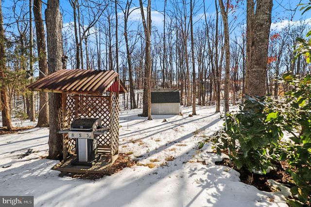 5220 LEAVELLS CROSSING DR, Fredericksburg, VA 22407