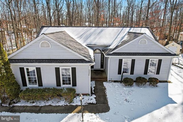 5220 LEAVELLS CROSSING DR, Fredericksburg, VA 22407